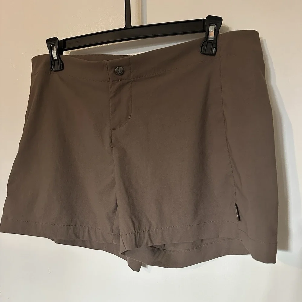 PRANA Womens Size M Halle Shorts Hiking Outdoor Brown Nylon - Picture 1 of 5